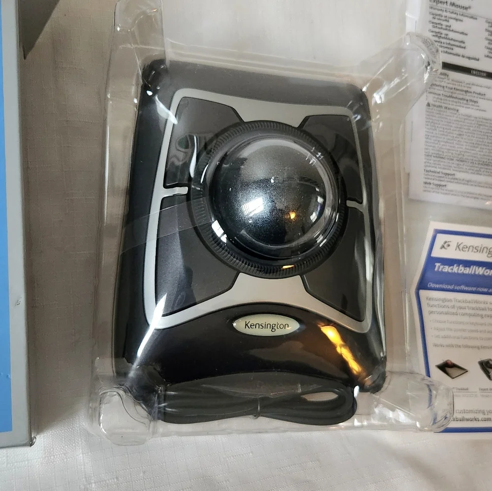 Kensington Expert Mouse Model K64325 USB Track Ball Mouse wired Opend box black